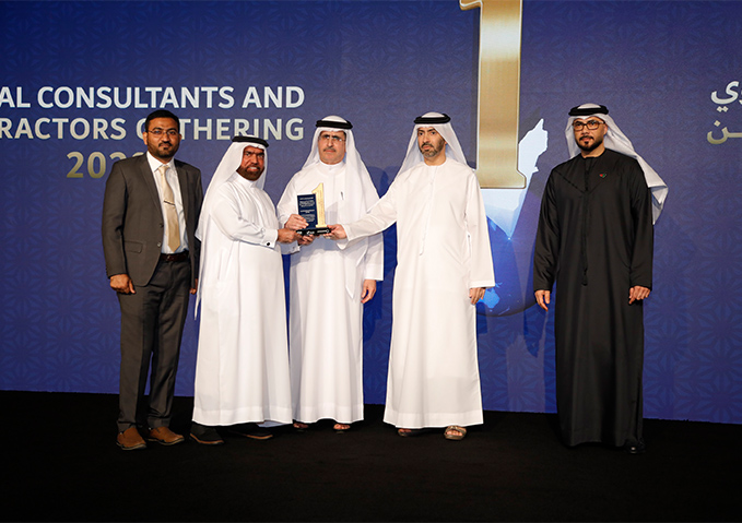 dewa-awards-contractors-and-consultants-at-annual-gathering